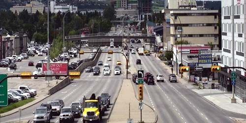 Traffic on 16th Avenue webcam - Calgary
