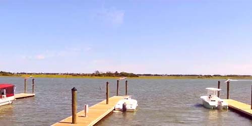 Muelle para el transporte de agua en Sloop Point webcam - Wilmington