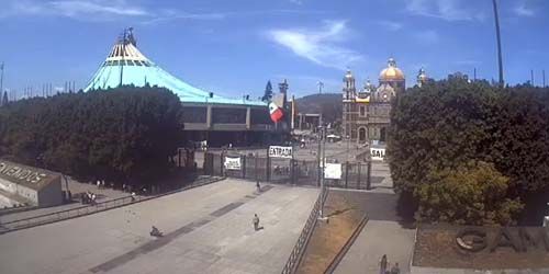 Basilica of the Virgin of Guadalupe - Live Webcam, Mexico City (FD)