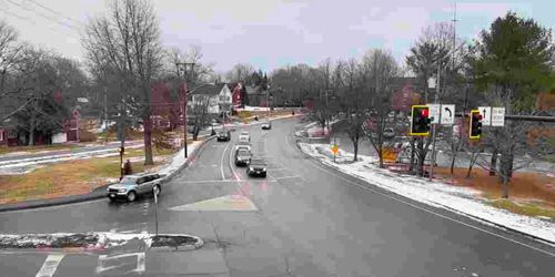 Entrance to the city along Bath Road near Fire Department - live webcam, Maine Wiscasset