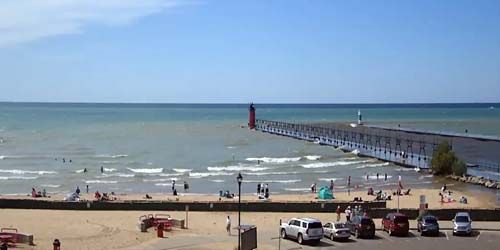 Lake Michigan beach - live webcam, Michigan South Haven