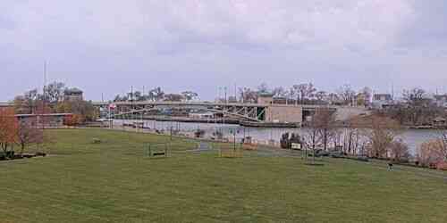 Charles Berry Bridge - Lorain webcam - Cleveland