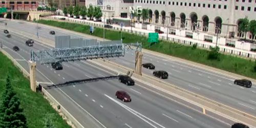 Courthouse, North-South Freeway - live webcam, Wisconsin Milwaukee