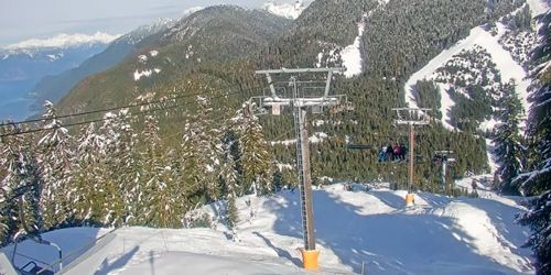 Cypress Mountain - ski lift - Live Webcam, Vancouver (BC)