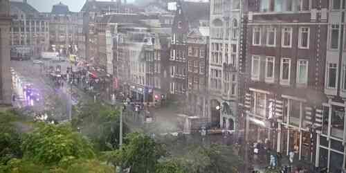 LIVE: Damrak Street