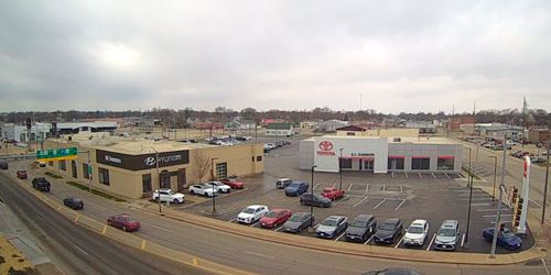 Toyota and Hyundai dealerships in Mattoon - live webcam, Illinois Decatur