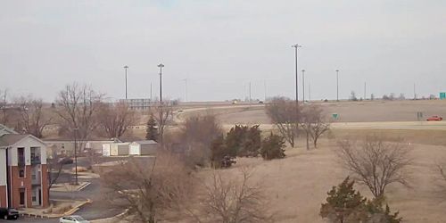 Wind generators on the outskirts of the city - live webcam, Illinois Bloomington