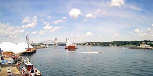 Vieux port, rivière Piscataqua, Sarah Middlered Long Bridge -  Webсam , Le New Hampshire Portsmouth