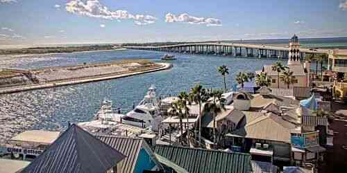 LIVE: HarborWalk Village - Destin