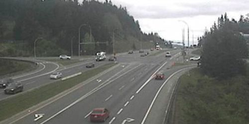 Traffic on a suburban highway - live webcam, British Columbia Nanaimo