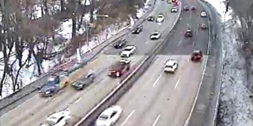 Traffic on the I-76 - Live Webcam, Philadelphia (PA)