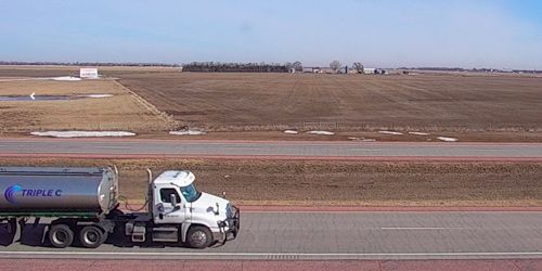 Trafic sur L'autoroute i-90 -  Webсam , Dakota du Sud Mitchell