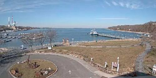 Sea bay Port Jefferson - live webcam, New York New York