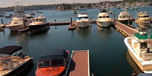 Marina, McFarland Island - Live Webcam, Maine Boothbay Harbor