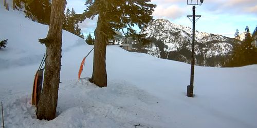 Alpental Mid-Mountain - live webcam, Washington Seattle