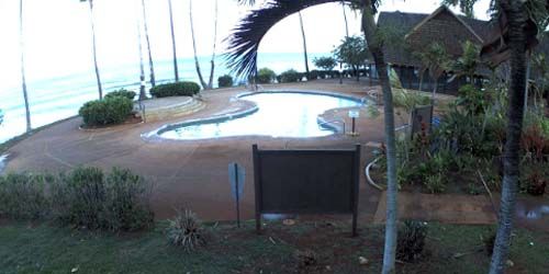 Pool at the hotel on the island of Molokai - live webcam, Hawaii Hoolehua