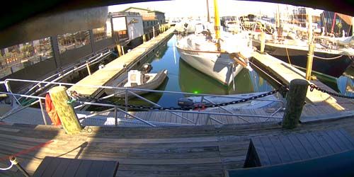 Yacht mooring - live webcam, Rhode Island Newport