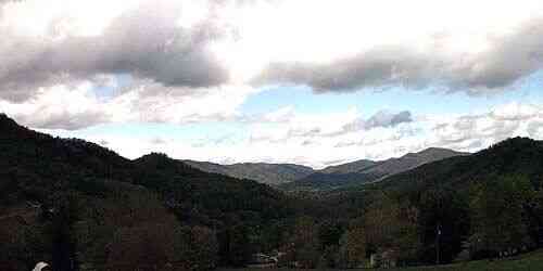 Panorama of mountains in the vicinity cam