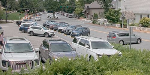Car parking in the city center - live webcam, North Carolina Glenville