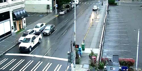 Car parking in front of Bank of America ATM - live webcam, Washington Seattle