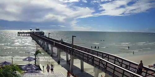 Fort Myers Beach Pier - live webcam, Florida Fort Myers