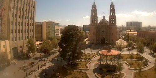 Metropolitan Cathedral and the Plaza de Armas - live webcam, Chihuahua Chihuahua