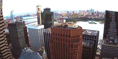 East River, view from Manhattan - live webcam, New York New York