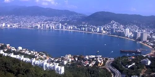 Bay of Santa Lucia, panorama from above - live webcam, Guerrero Acapulco