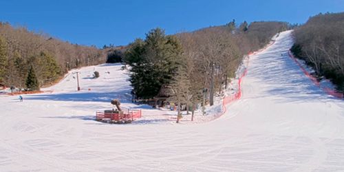 Ski Sundown webcam - Hartford