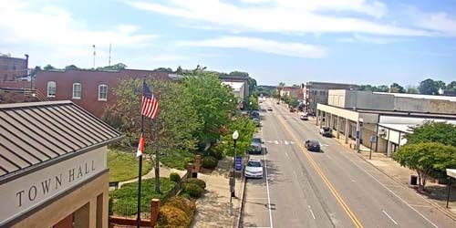 Traffic near Town Hall in Smithfield - live webcam, North Carolina Raleigh