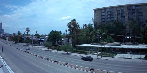 Traffic on Kino Boulevard - live webcam, Sonora Hermosillo