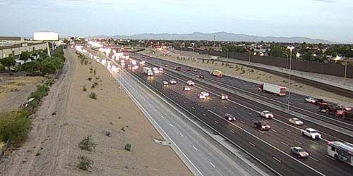 Traffic on 67 Avenue - live webcam, Arizona Phoenix