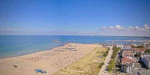 LIVE: Warnemunde Beach