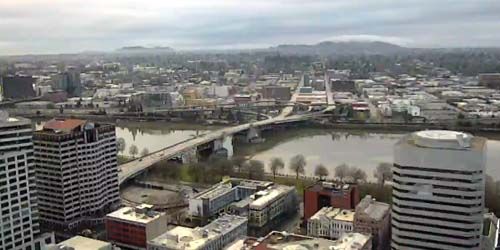 Waterfront Park Trail - live webcam, Oregon Portland