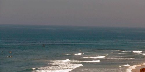 Windsurfing on the coast - live webcam, California Carlsbad