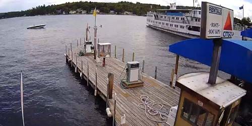 Pier at Lake Winnipesaukee - live webcam, New Hampshire Laconia