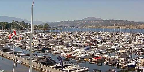 Pier with ships in the city yacht club - Live Webcam, Kelowna (BC)