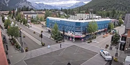 Resort Suburb Banff webcam - Calgary