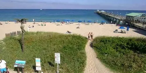 Lauderdale-By-The-Sea’s beach Webcam