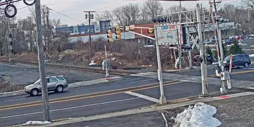 Railroad crossing in suburban Bergenfield Webcam