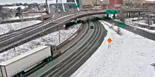 Frederick Douglass Susan B Anthony Bridge webcam - Rochester