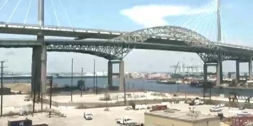 Gerald Desmond Bridge in Long Beach Webcam