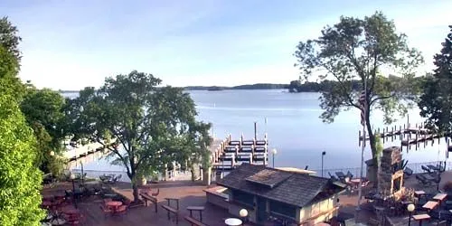 Browns Bay Tourist Base Webcam