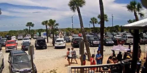 Cafe in the parking lot of Tybee Island webcam - Savannah