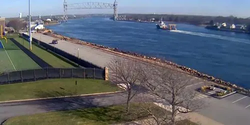 Cape Cod Canal Railroad Bridge webcam - New Bedford