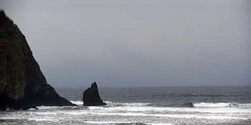 Cannon Beach - Haystack Rock webcam - Portland