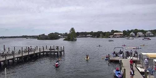 Pleasure boat berths at Crystal River Webcam