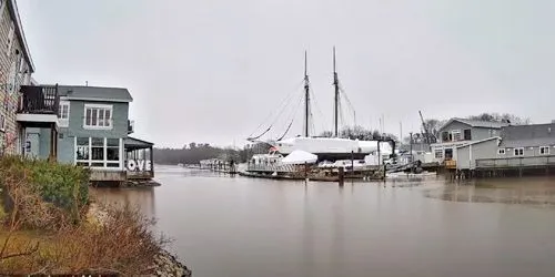 Dock Square in Kennebunkport Webcam