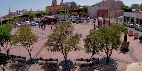 Founders Square webcam - Santiago de Queretaro