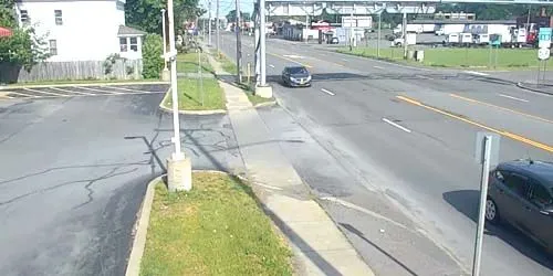 Oriskany Blvd, station-service webcam